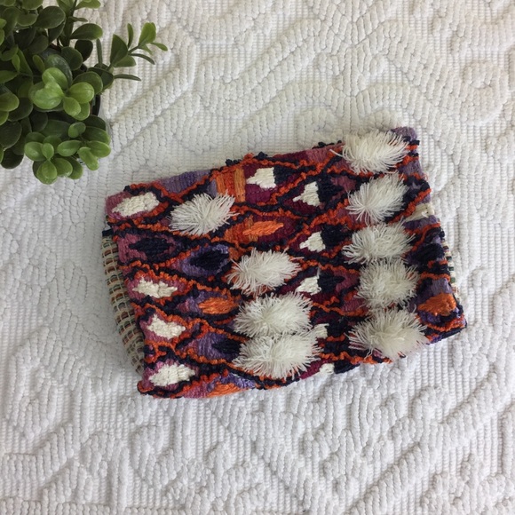 Anthropologie Handbags - Anthropologie Jasper + Jeera Boho Clutch M1